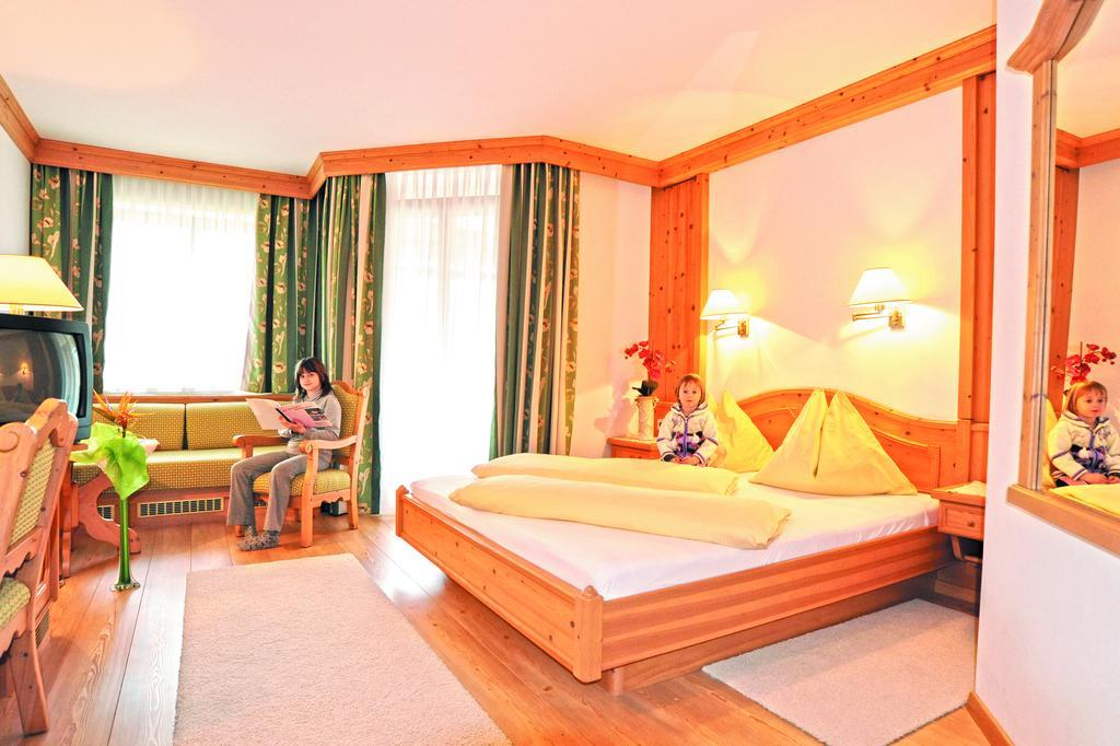Hotel Loffele Weissbriach Pokoj fotografie