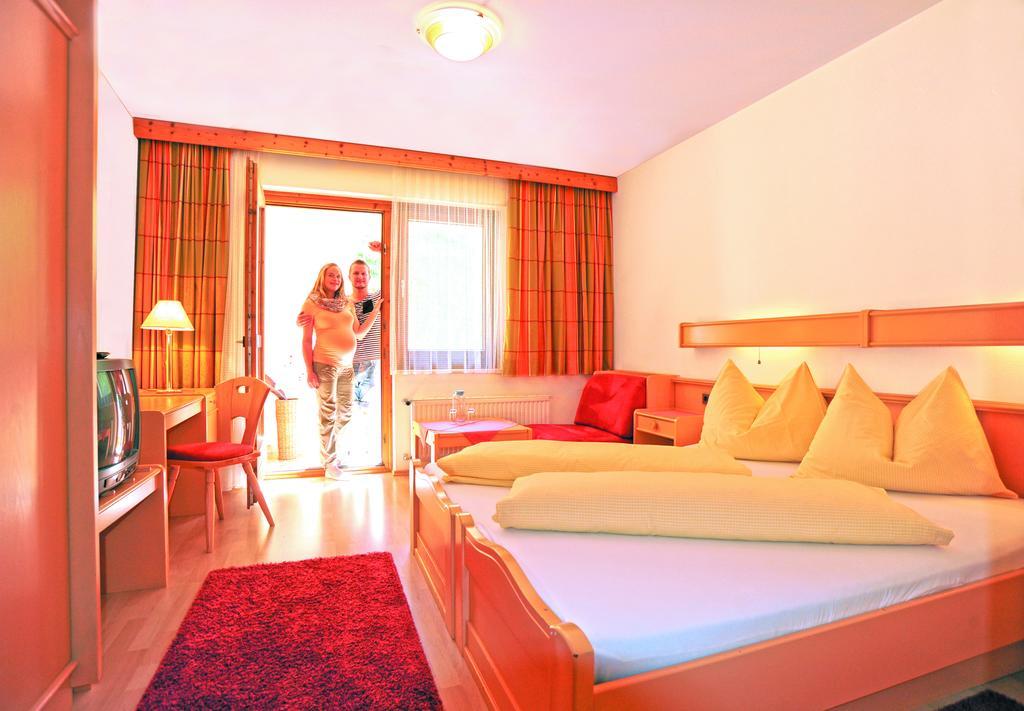 Hotel Loffele Weissbriach Pokoj fotografie